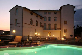  Hotel Certaldo  Чертальдо